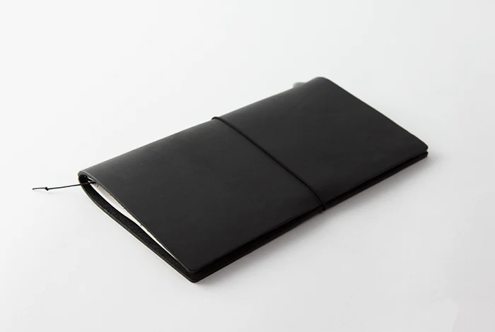 TRAVELER's Notebook - Regular Size - Black - Image 7
